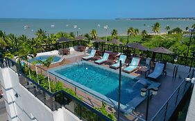 Atlantico Praia Hotel